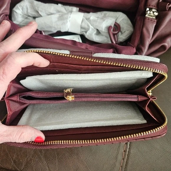 Badgley Mischka Bag & Wallet-Plum NEW - Picture 7 of 9